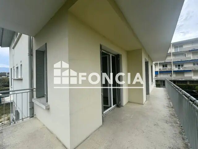 Appartement à louer, 118m², Eybens