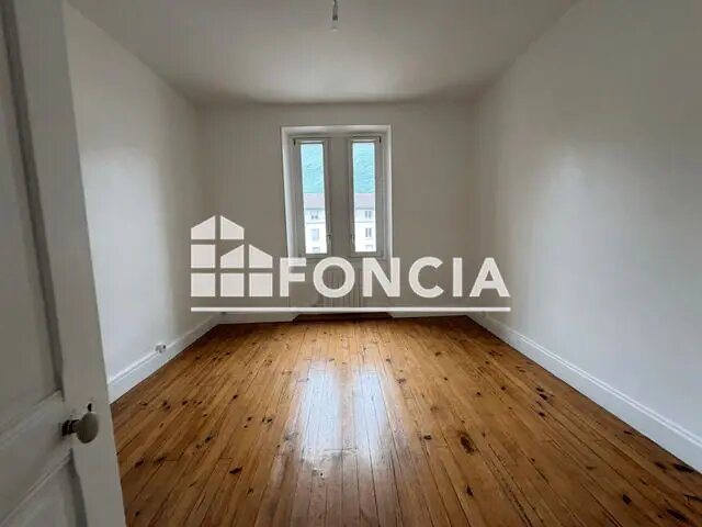 Appartement à louer, 98m², Vizille