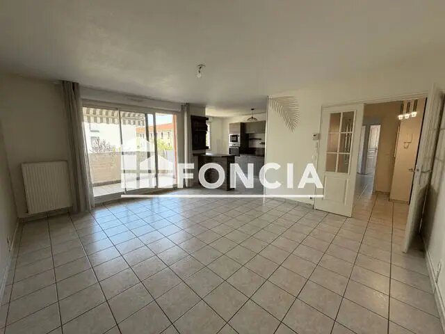Appartement à louer, 81m², Saint-Martin-d'Hères