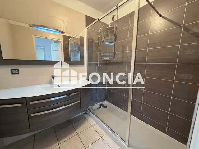 Appartement à louer, 81m², Saint-Martin-d'Hères