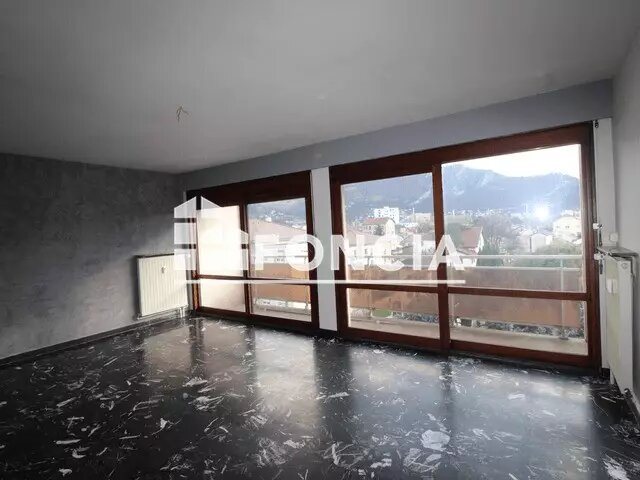Appartement à louer, 70m², Fontaine