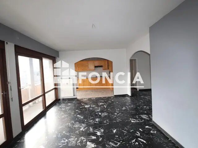 Appartement à louer, 70m², Fontaine