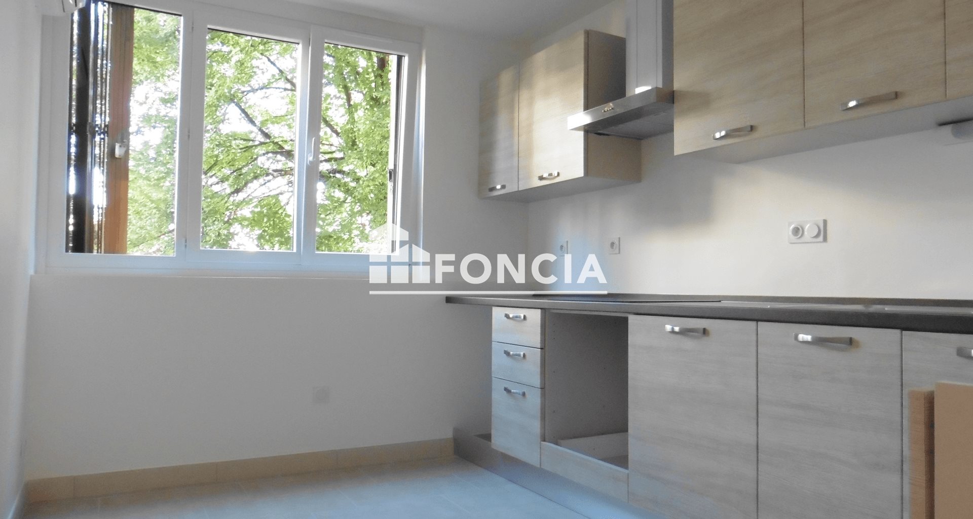 Appartement à louer, 68m², Fontaine