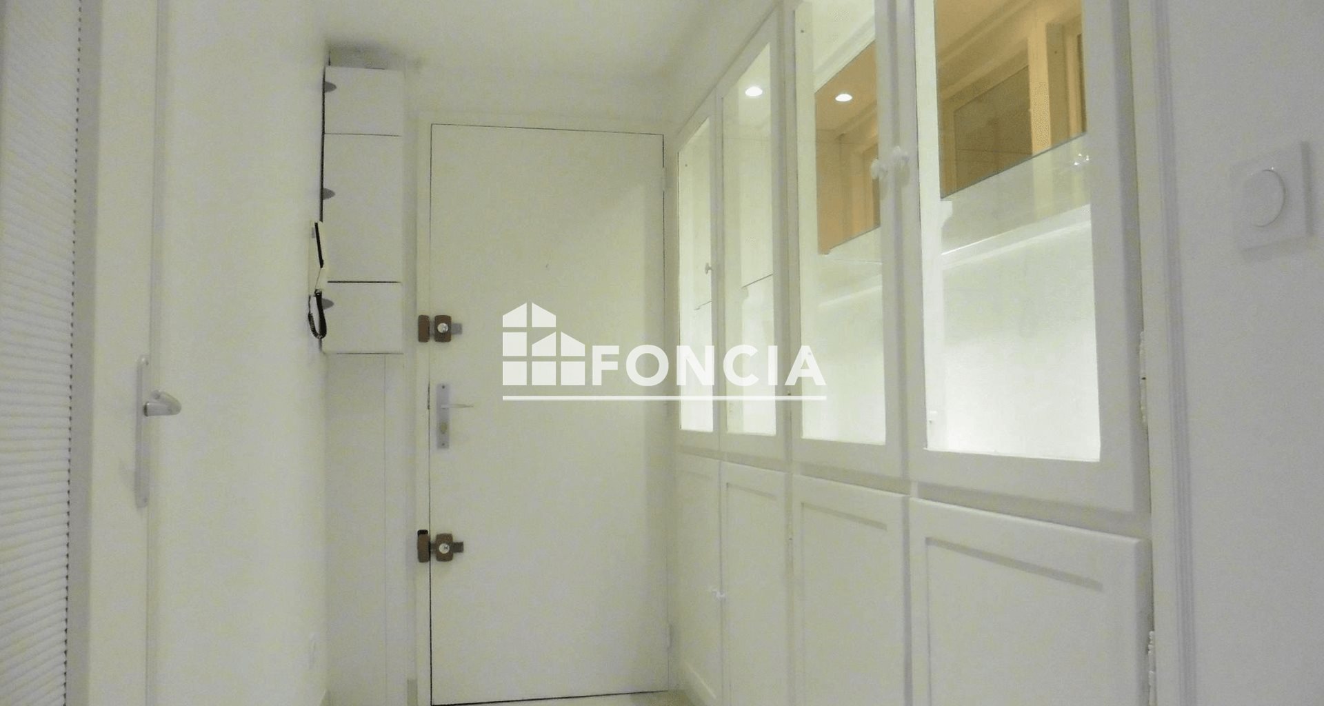 Appartement à louer, 68m², Fontaine