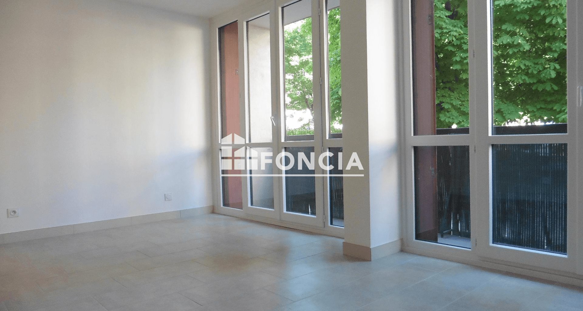 Appartement à louer, 68m², Fontaine