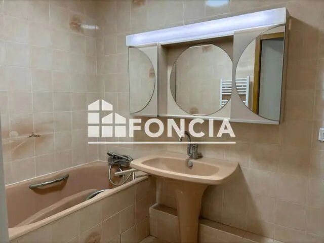 Appartement à louer, 73m², Claix