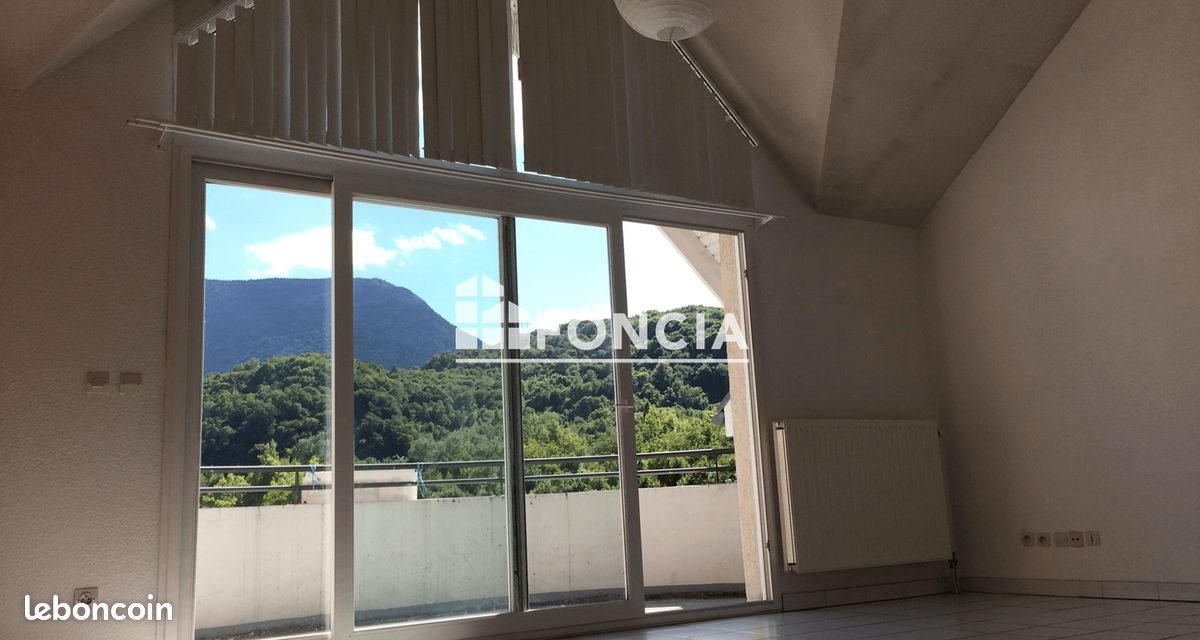 Appartement à louer, 68m², Vizille