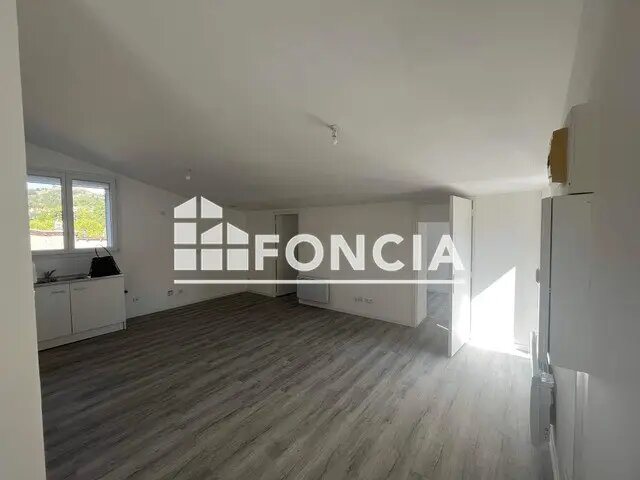 Appartement à louer, 71m², Vizille