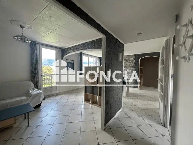Appartement à louer, 68m², Saint-Martin-d'Hères
