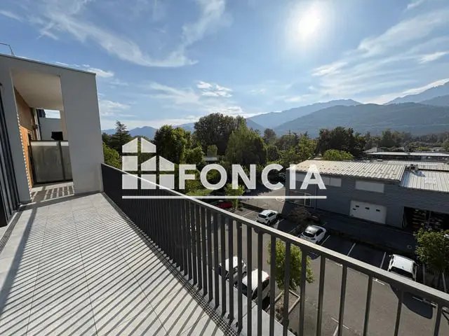 Appartement à louer, 60m², Crolles