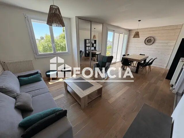 Appartement à louer, 72m², Talence