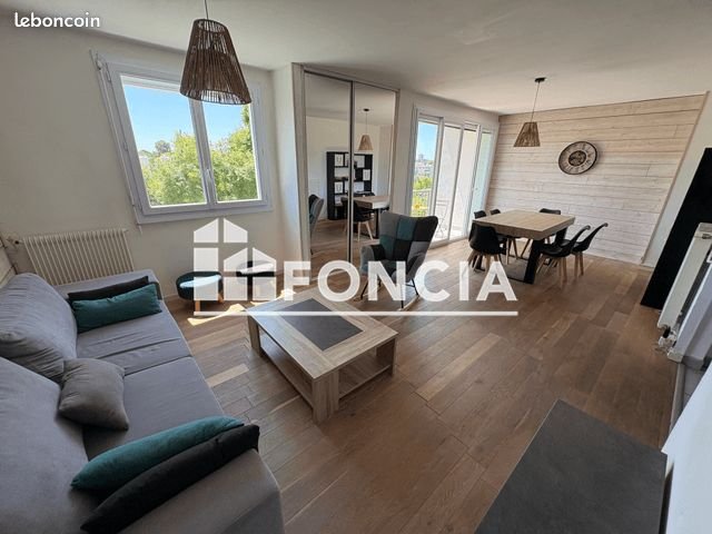 Appartement à louer, 73m², Talence