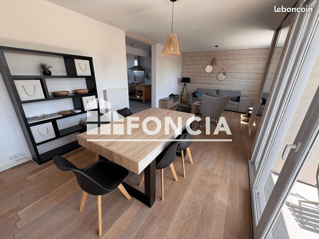 Appartement à louer, 73m², Talence