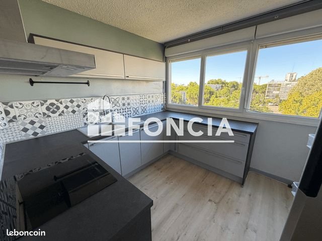 Appartement à louer, 84m², Cenon