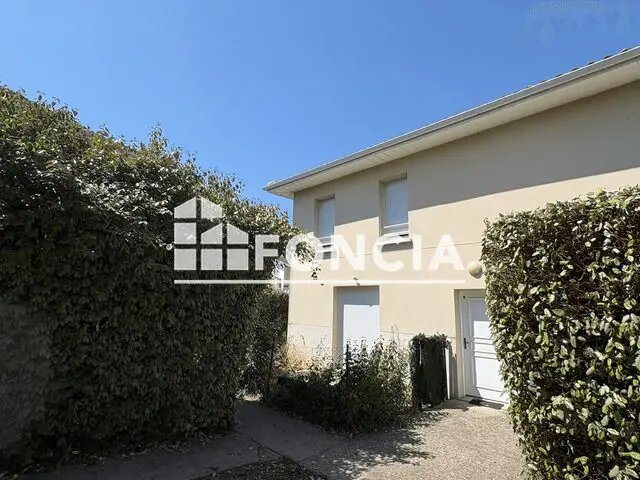 Appartement à louer, 69m², Blaye