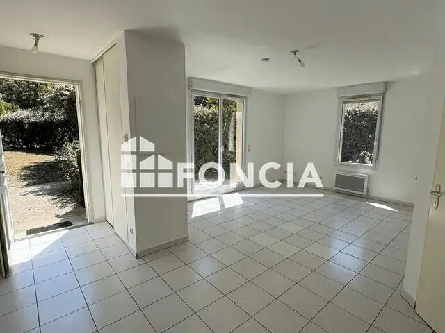 Appartement à louer, 69m², Blaye