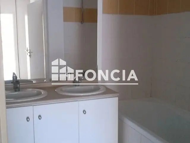 Appartement à louer, 62m², Cavignac
