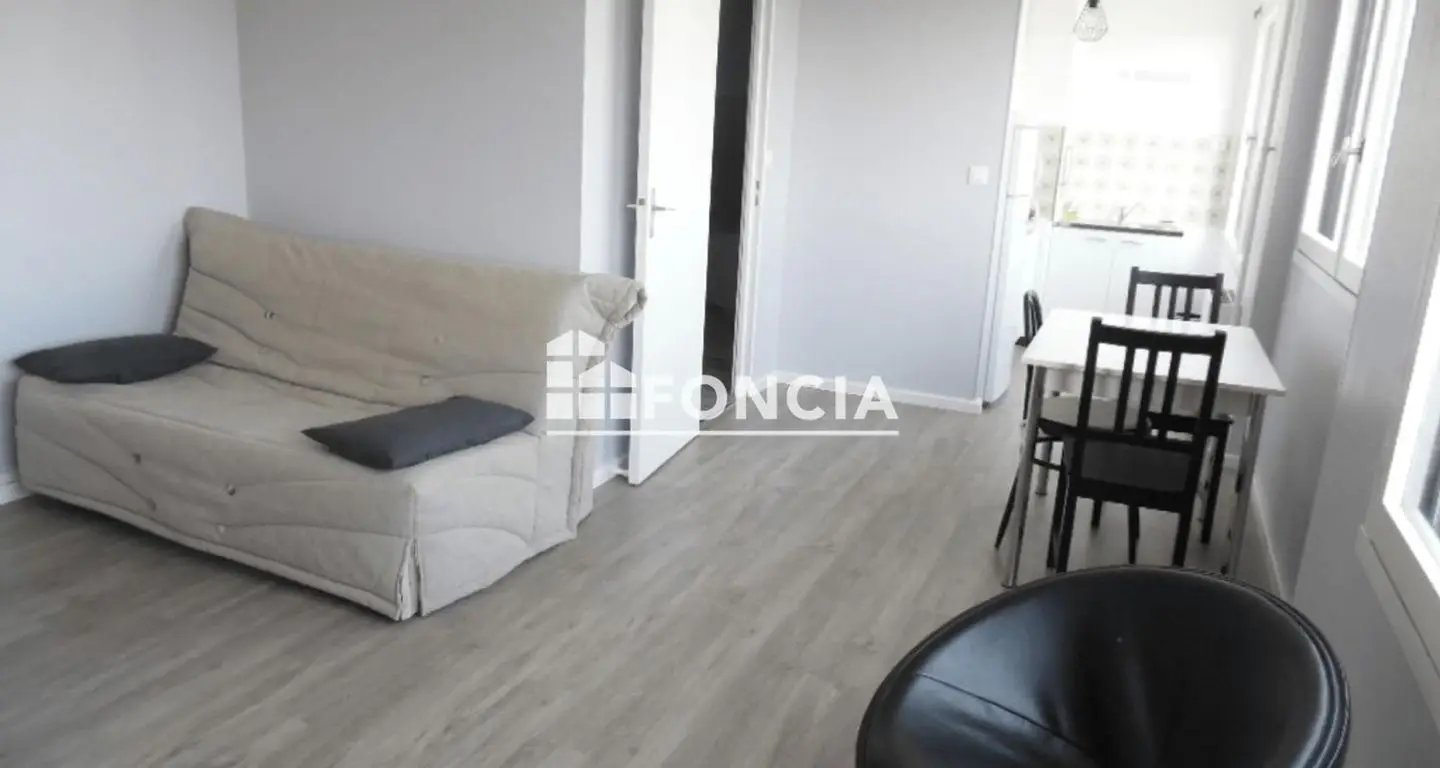 Appartement à louer, 29m², Orléans