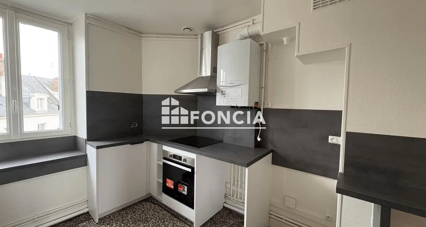 Appartement à louer, 43m², Orléans