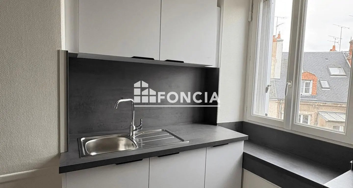 Appartement à louer, 43m², Orléans