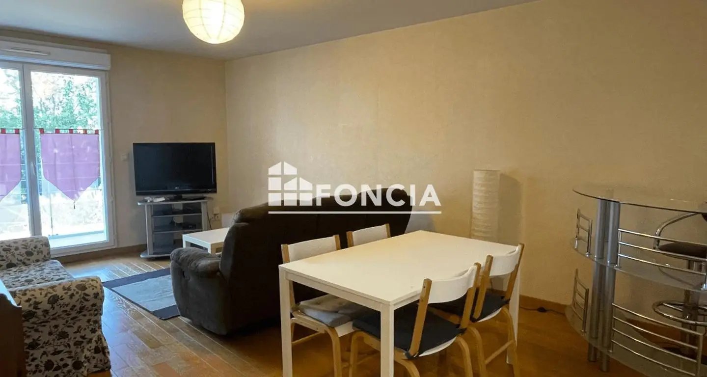 Appartement à louer, 74m², Fleury-les-Aubrais