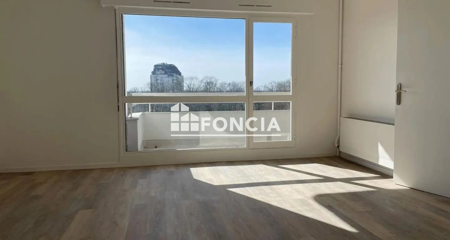 Appartement à louer, 72m², Orléans