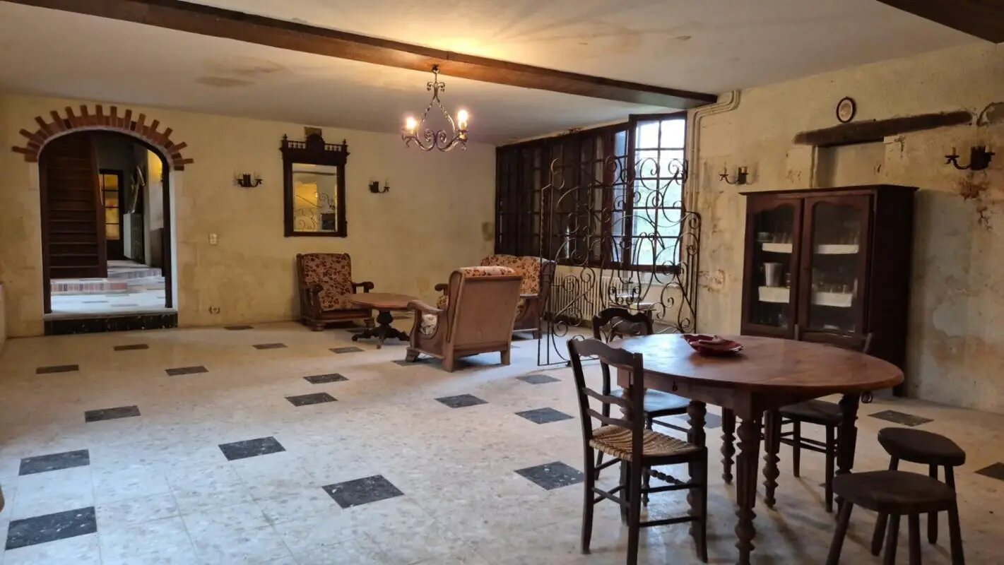 Maison à vendre, 281m², Villeloin-Coulangé