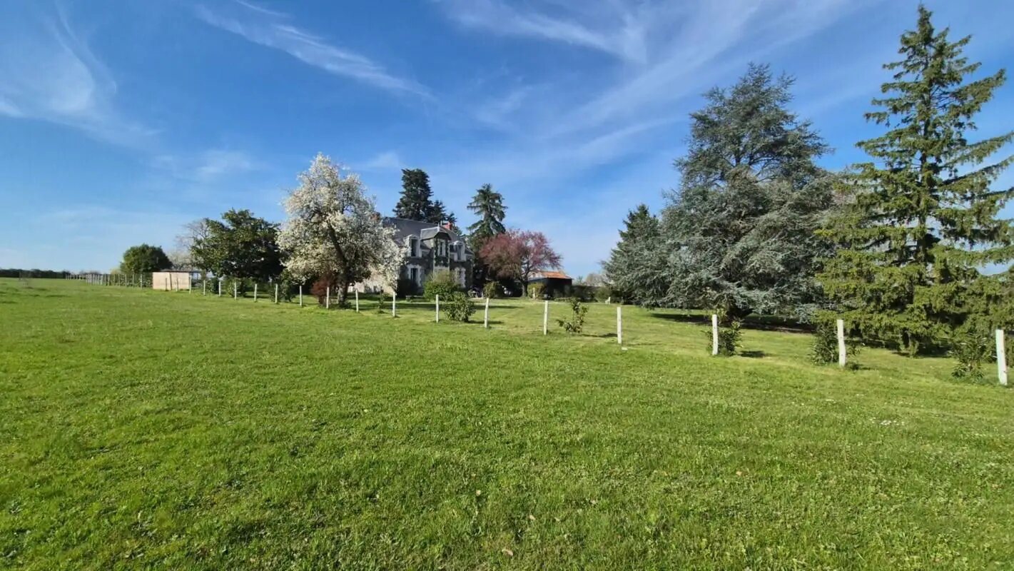 Maison à vendre, 244m², Châtillon-sur-Indre