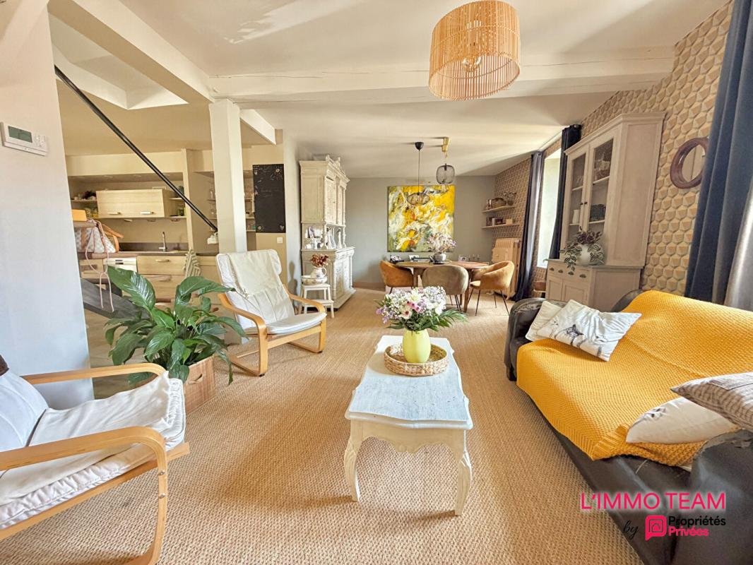 Maison à vendre, 175m², Montcuq-en-Quercy-Blanc