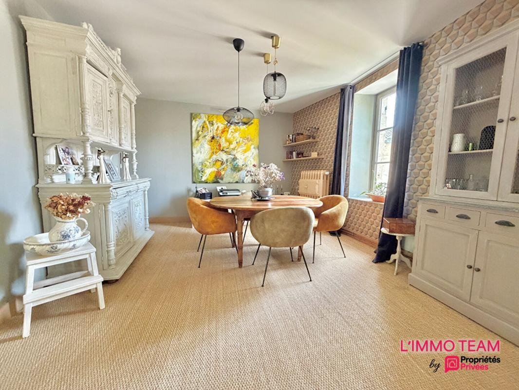 Maison à vendre, 175m², Montcuq-en-Quercy-Blanc