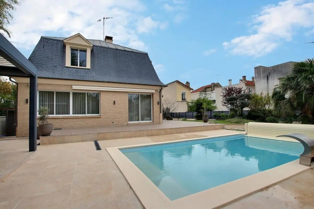 Maison à louer, 180m², Courbevoie