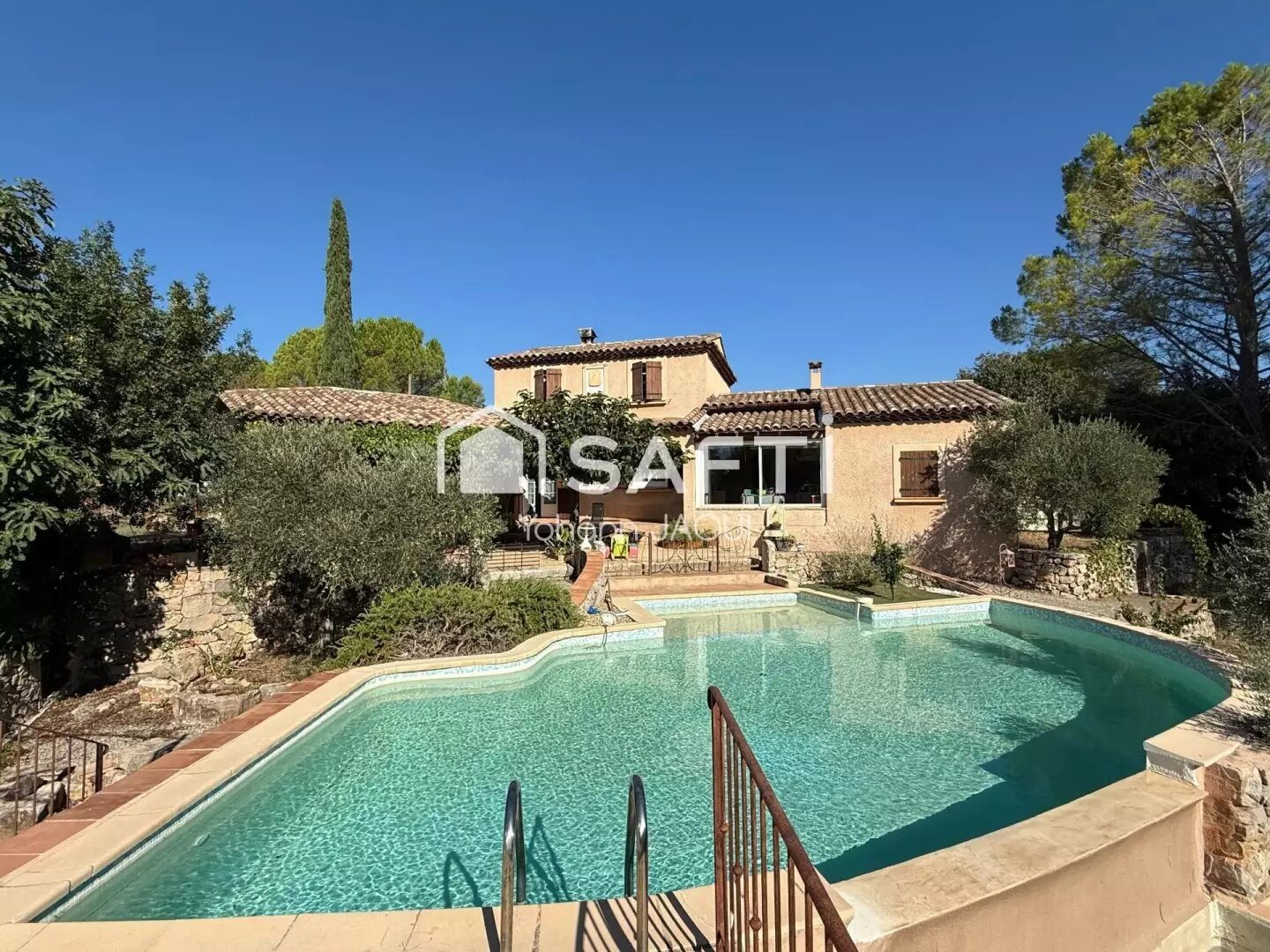 Maison à vendre, 140m², Carcès