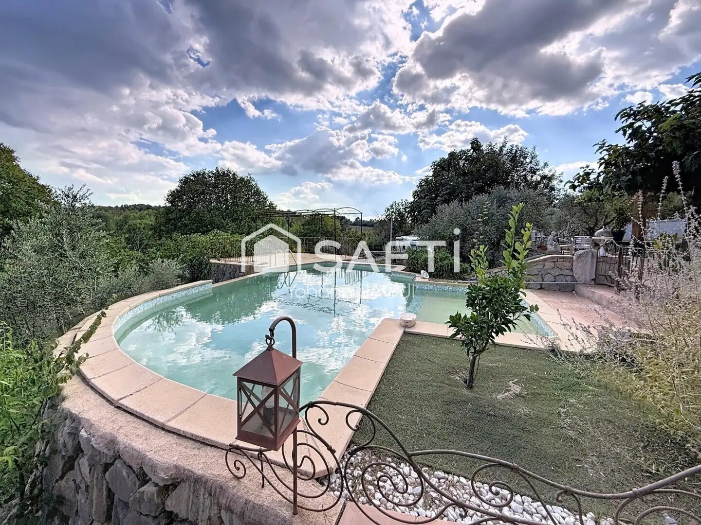 Maison à vendre, 140m², Carcès