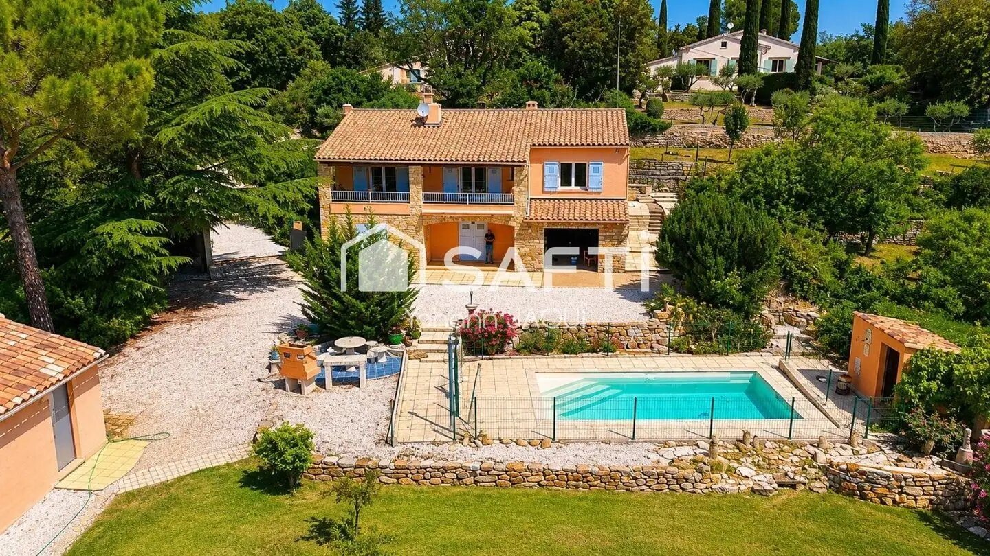 Maison à vendre, 169m², Carcès
