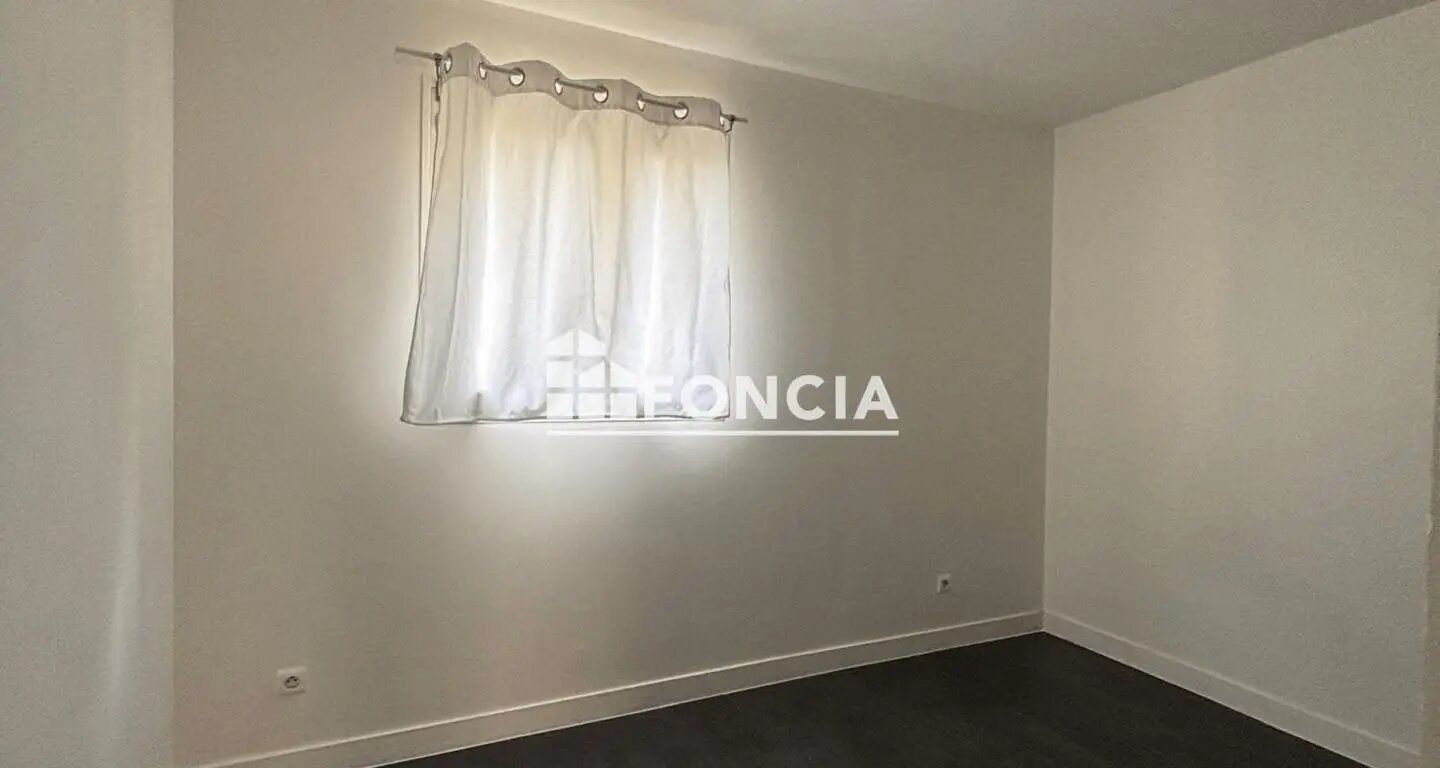 Appartement à louer, 24m², Goussainville