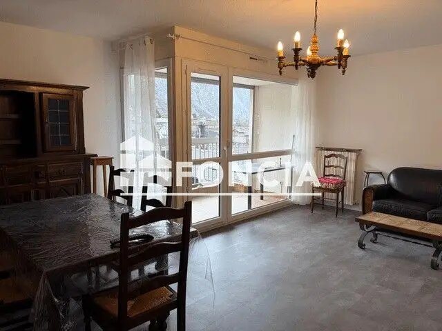 Appartement à louer, 85m², Saint-Michel-de-Maurienne