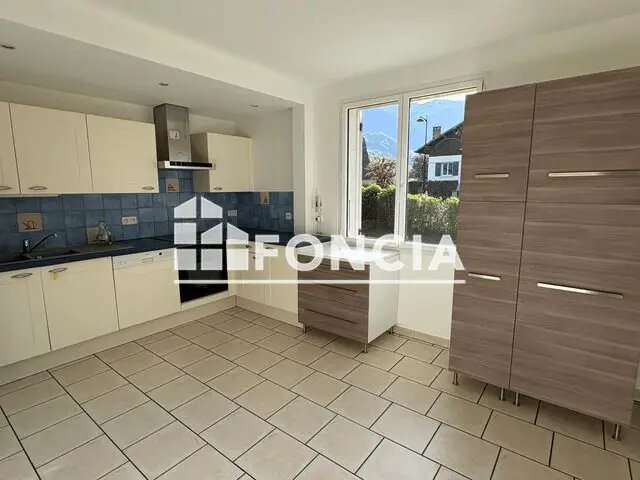 Maison à louer, 165m², Albertville