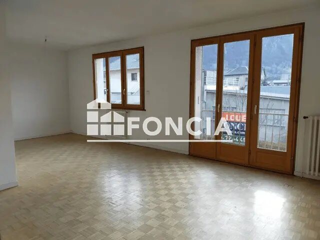 Appartement à louer, 67m², Saint-Jean-de-Maurienne