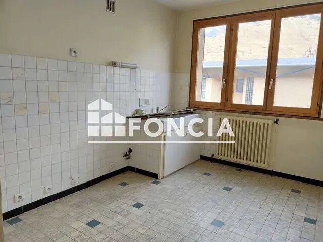 Appartement à louer, 67m², Saint-Jean-de-Maurienne