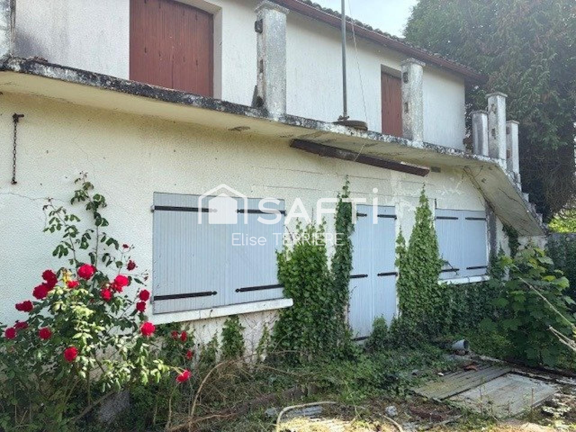 Maison à vendre, 197m², Aigre