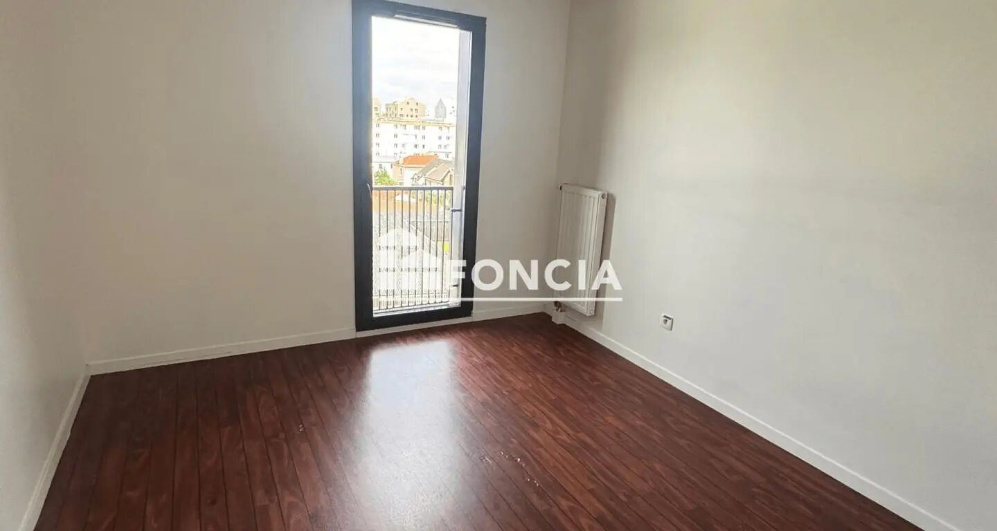 Appartement à louer, 67m², Colombes