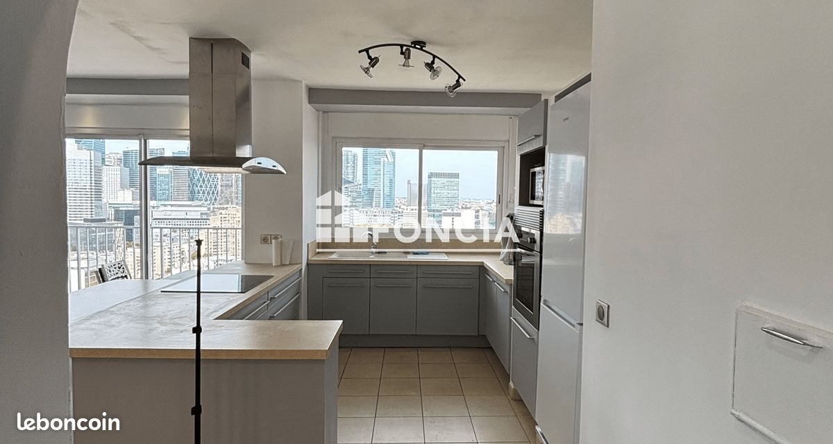 Appartement à louer, 46m², Puteaux