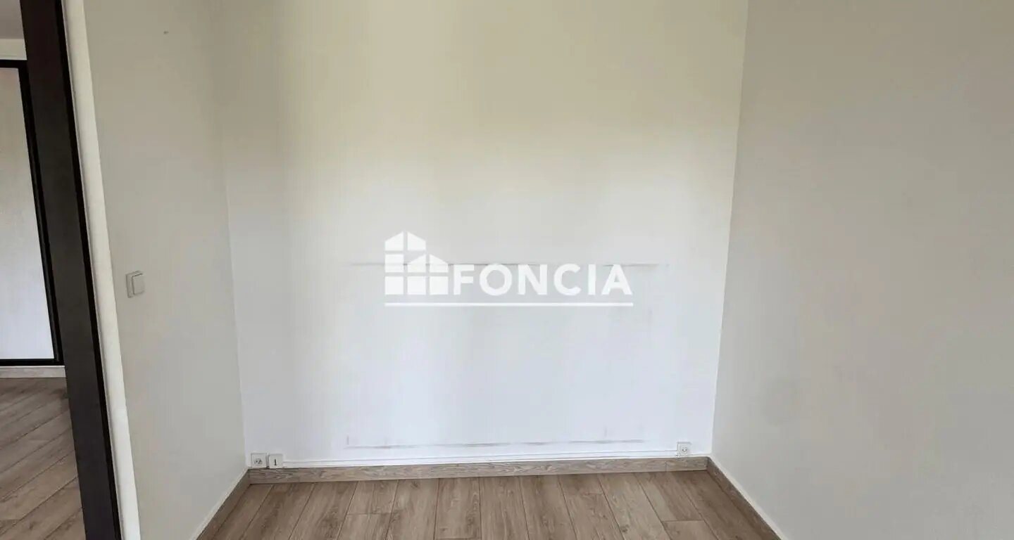 Appartement à louer, 39m², Courbevoie