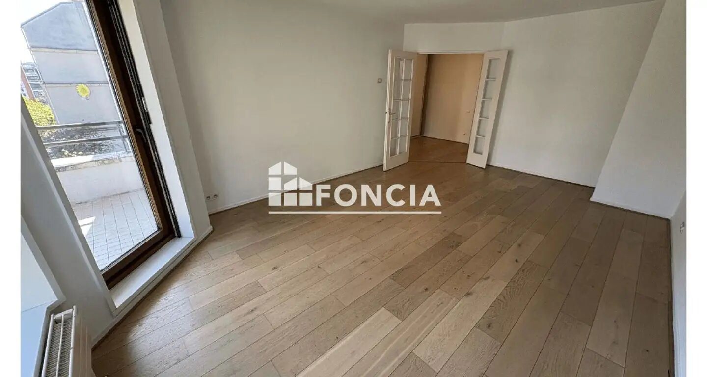 Appartement à louer, 54m², Suresnes