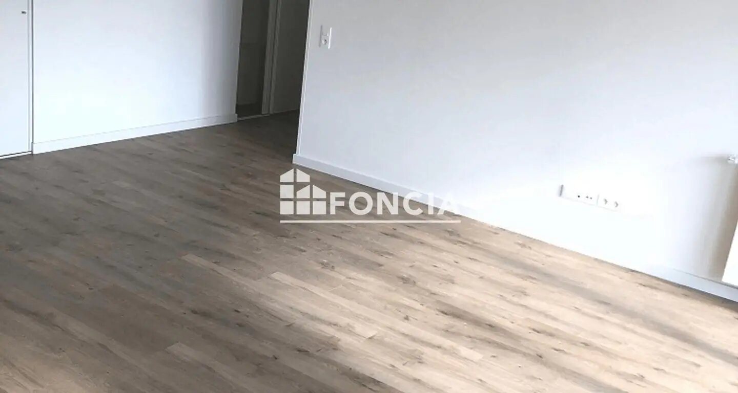 Appartement à louer, 66m², Nanterre