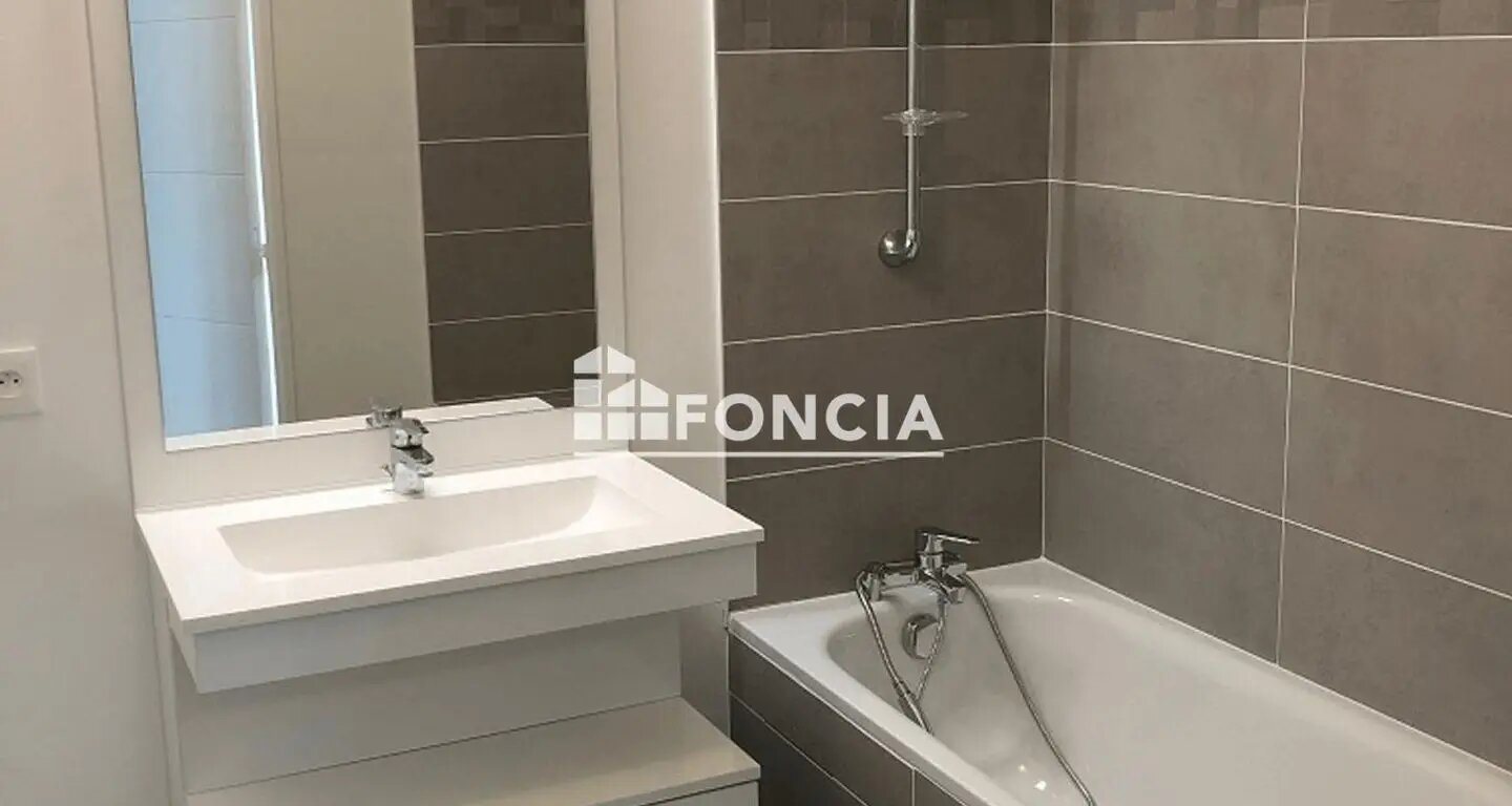 Appartement à louer, 66m², Nanterre