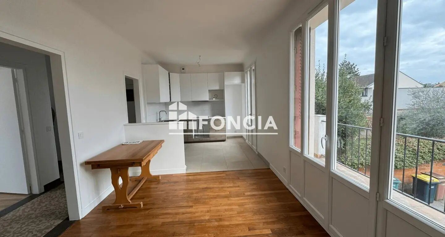 Appartement à louer, 73m², Colombes