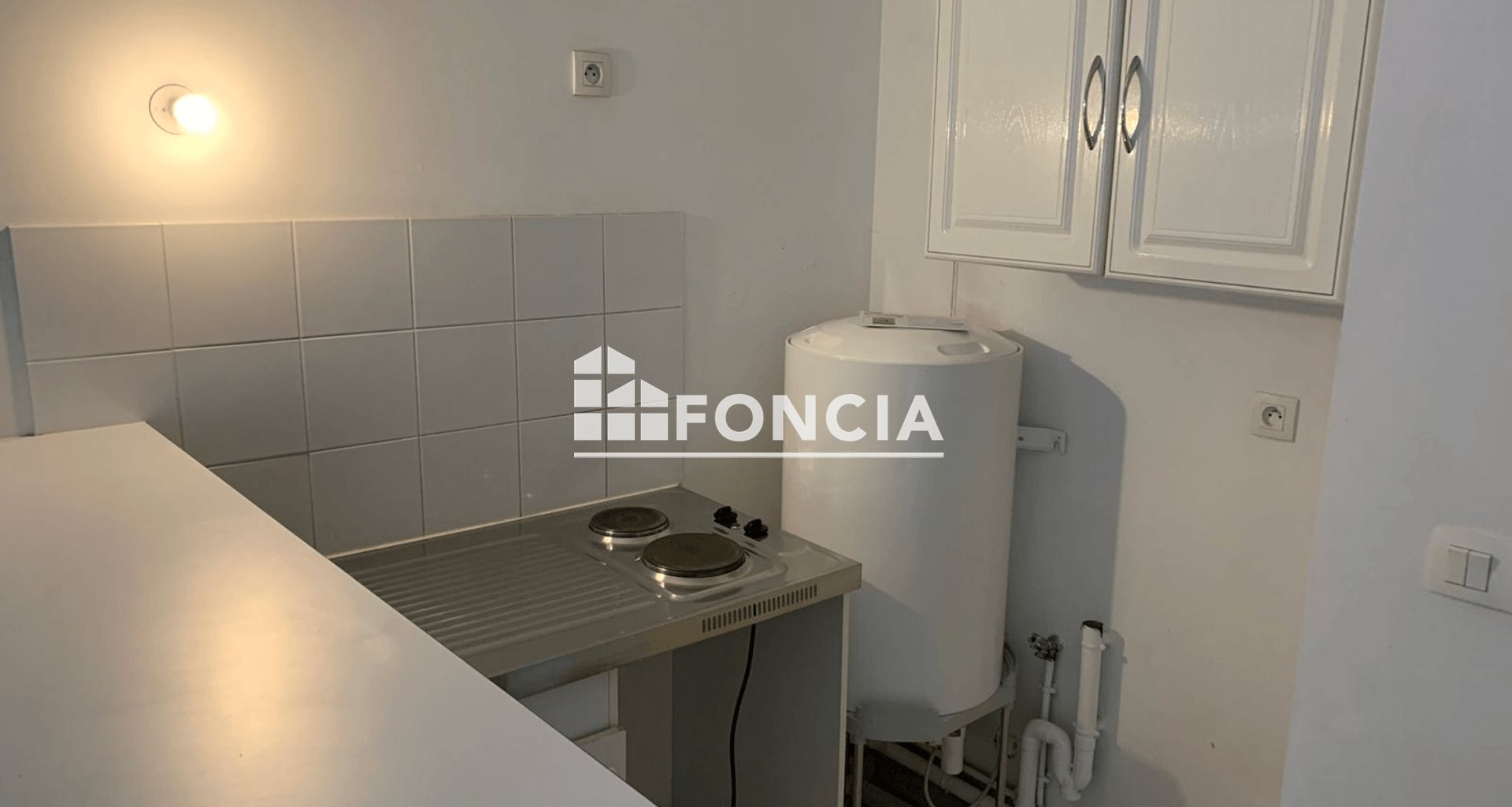 Appartement à louer, 25m², Suresnes