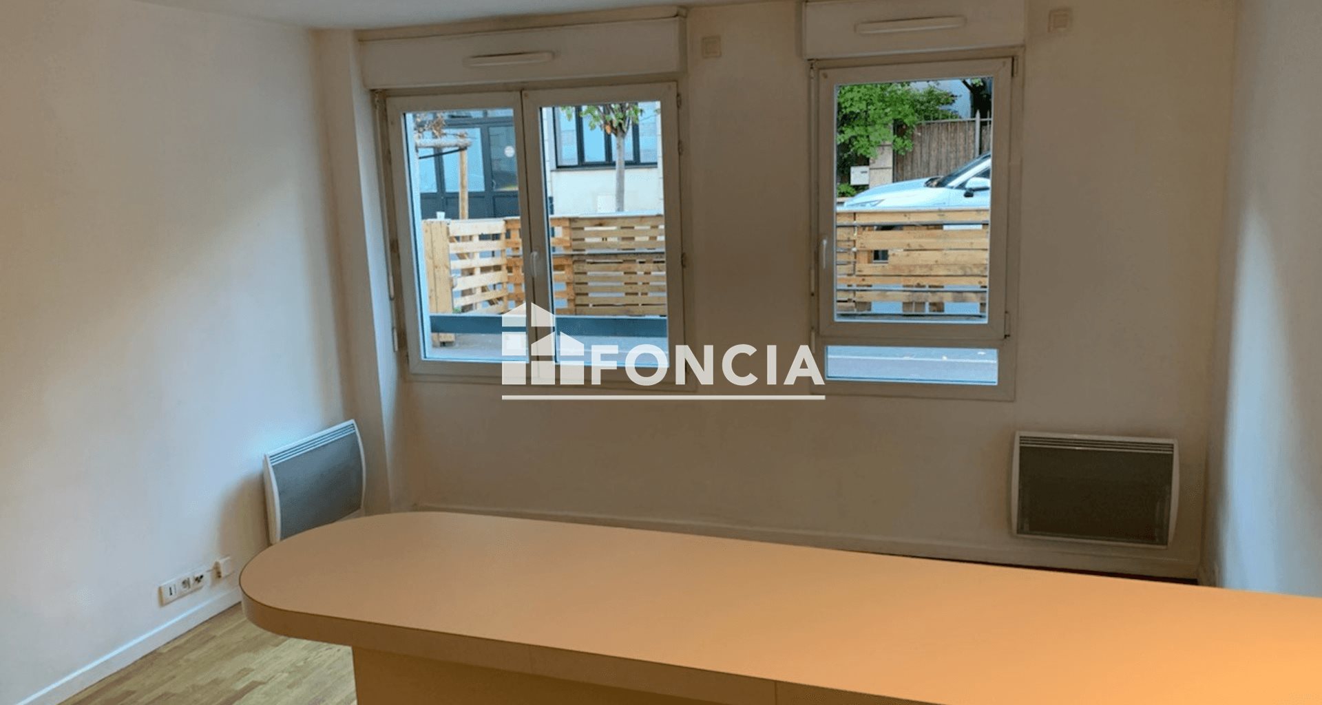 Appartement à louer, 25m², Suresnes