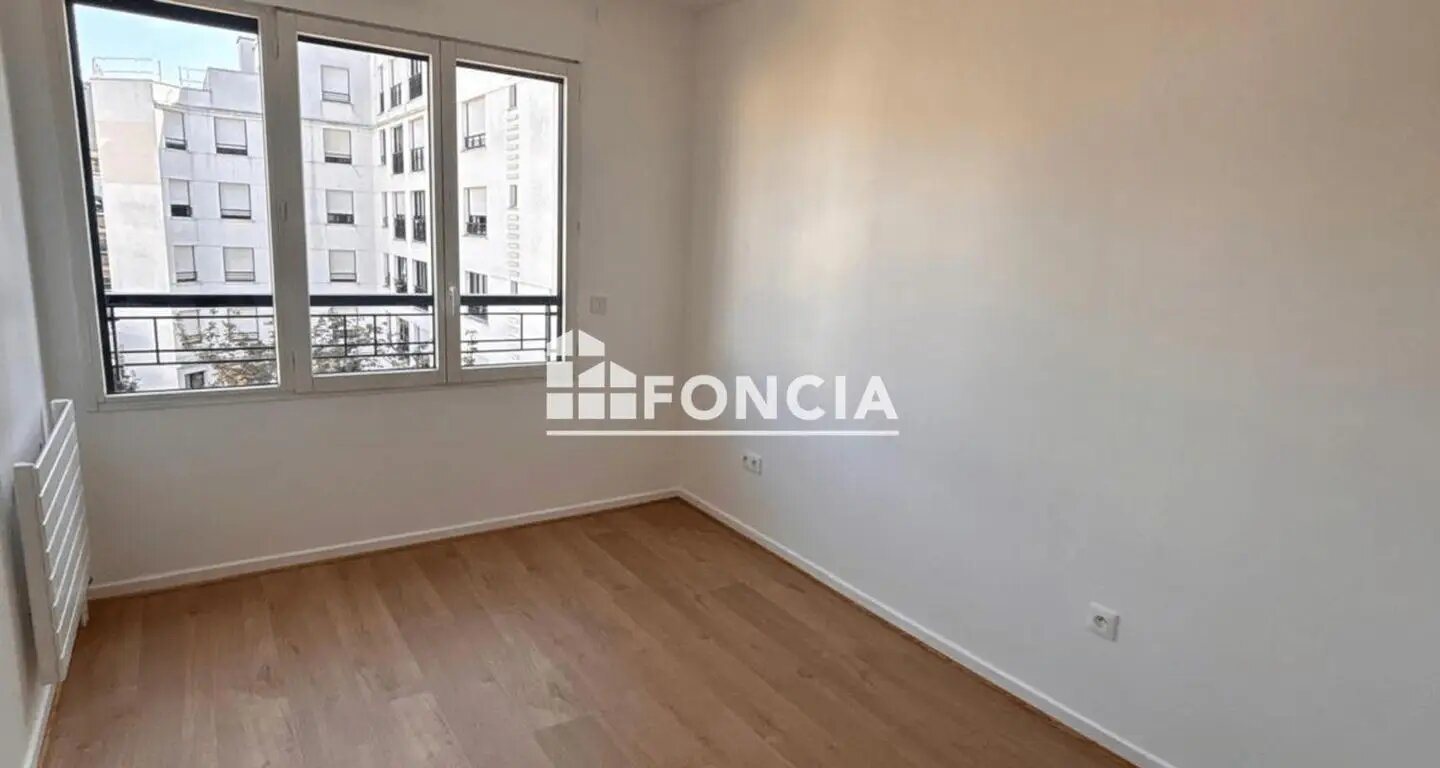 Appartement à louer, 59m², Suresnes
